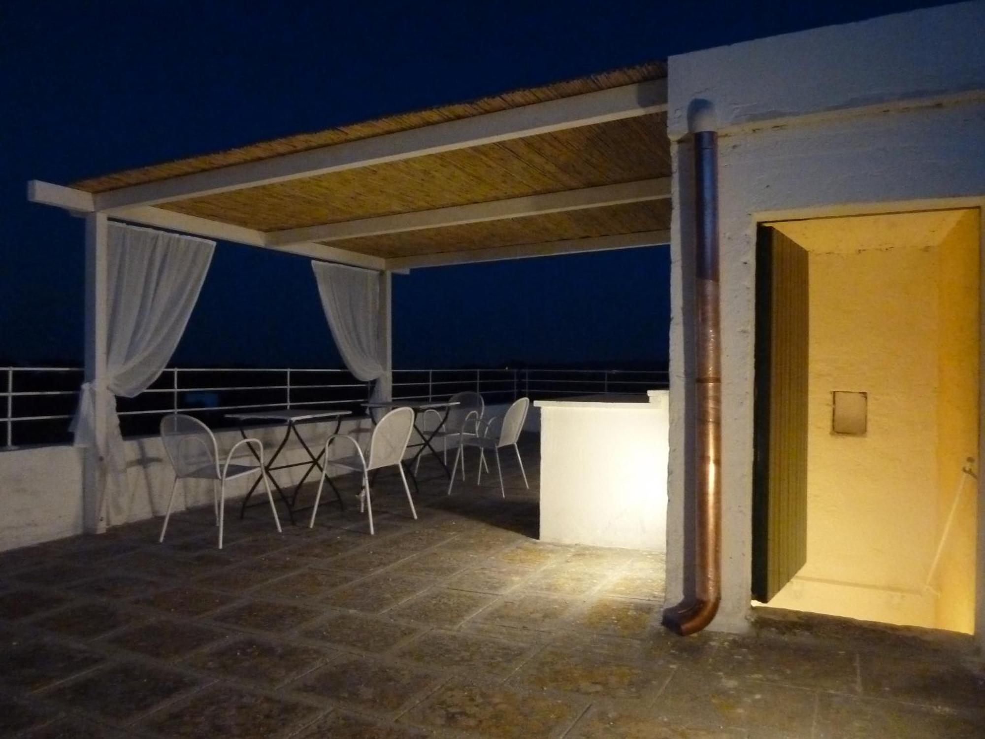 B&B Don Giovanni Monopoli Bagian luar foto