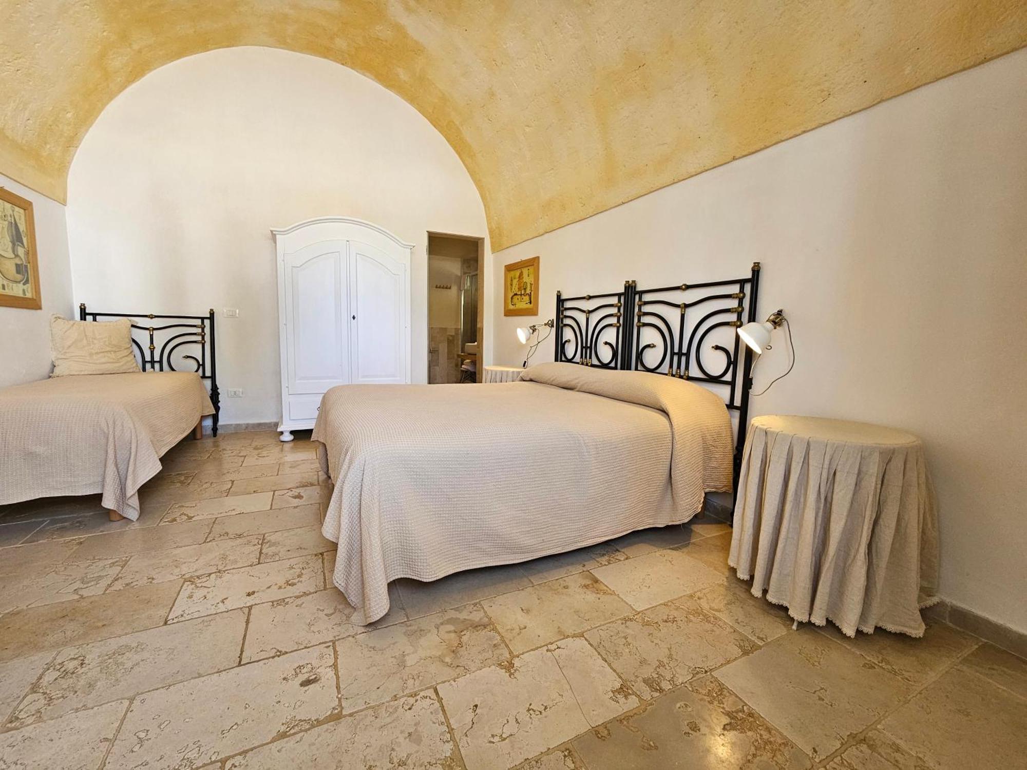 B&B Don Giovanni Monopoli Bagian luar foto